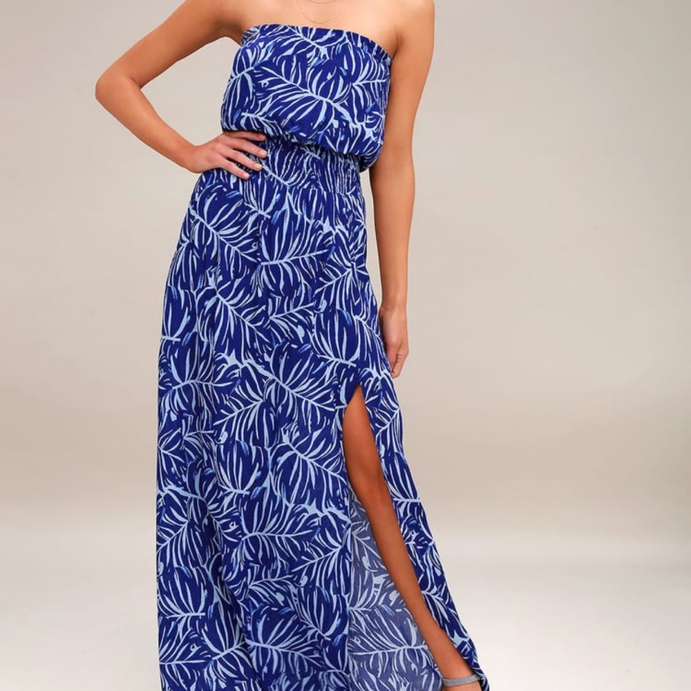 Gently worn lulus dress.